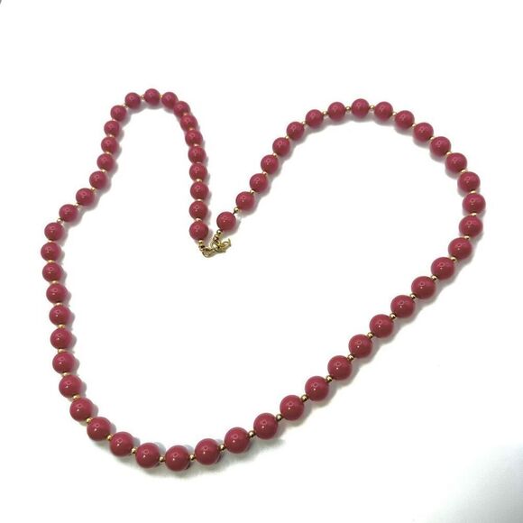 Monet red and gold tone vintage beaded necklace - Picture 8 of 12